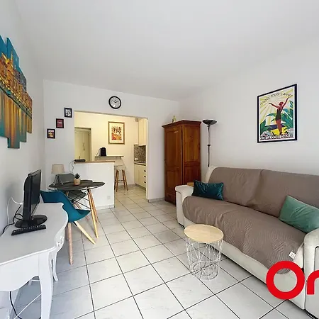 Confortable Climatise Avec Parking A - Fr-1-647-52 شقة *