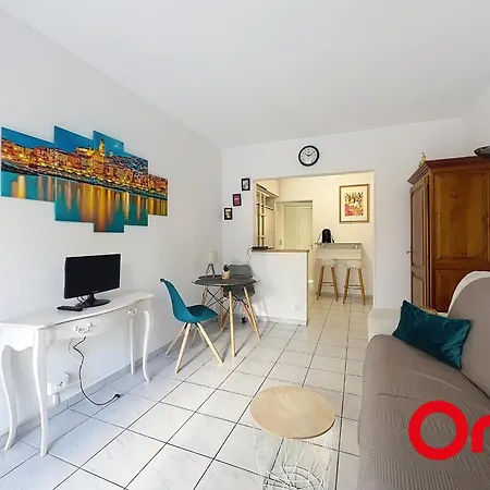 Appartement à Avec Climatisation Et Parking Privé - Fr-1-647-52 Menton